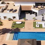 New Retreat - Villa Nautilus, Very Close To The Beach And Palma City By Renthousing