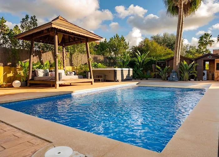 New Retreat - Villa Nautilus, Very Close To The Beach And Palma City By Renthousing